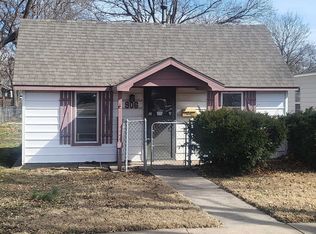 906 N Walnut St, McPherson, KS 67460