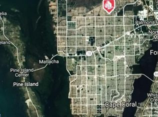 328 NE 26th St, Cape Coral, FL 33909