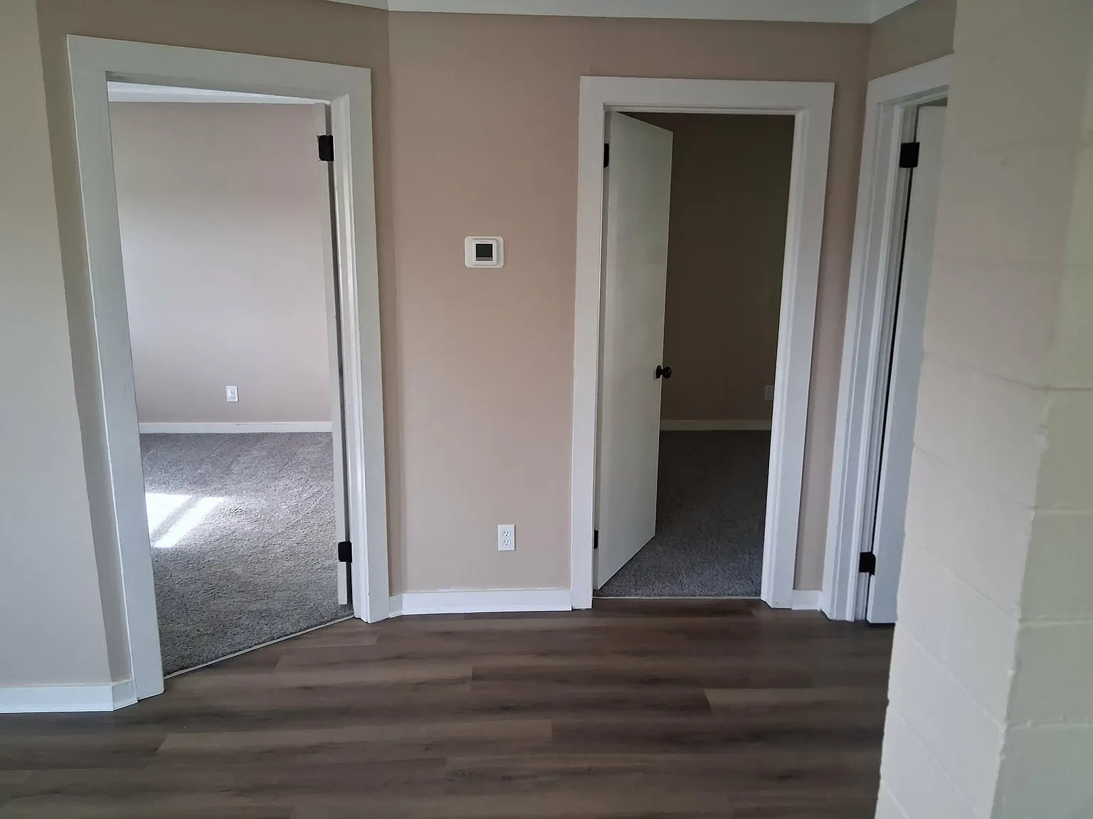 2 bed, 725 sqft, $1,100 — Photo 2