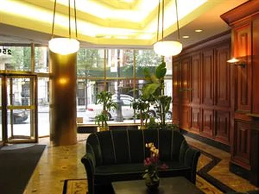Rented by Akam Sales and Brokerage | media 10