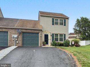 3371 Falcon Ln #21B, Dover, PA 17315