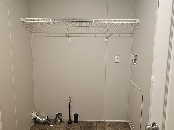 5th image of 491 Apple St