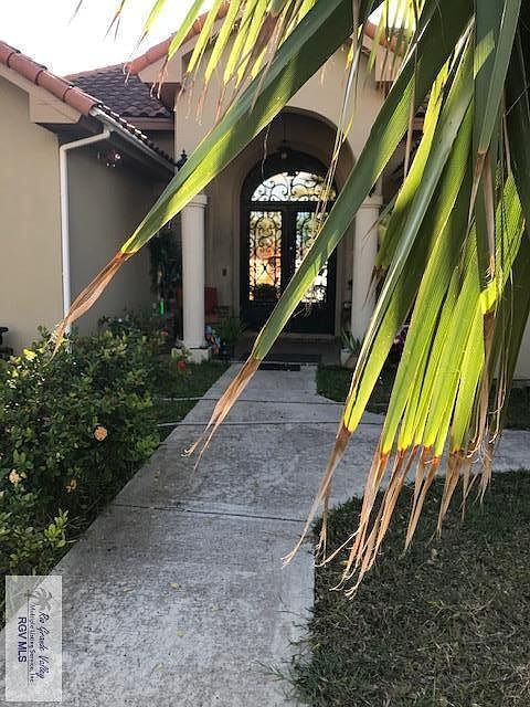 1st image of 2066 Madero Dr