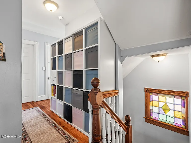 49 Franklin Ave — Photo 36