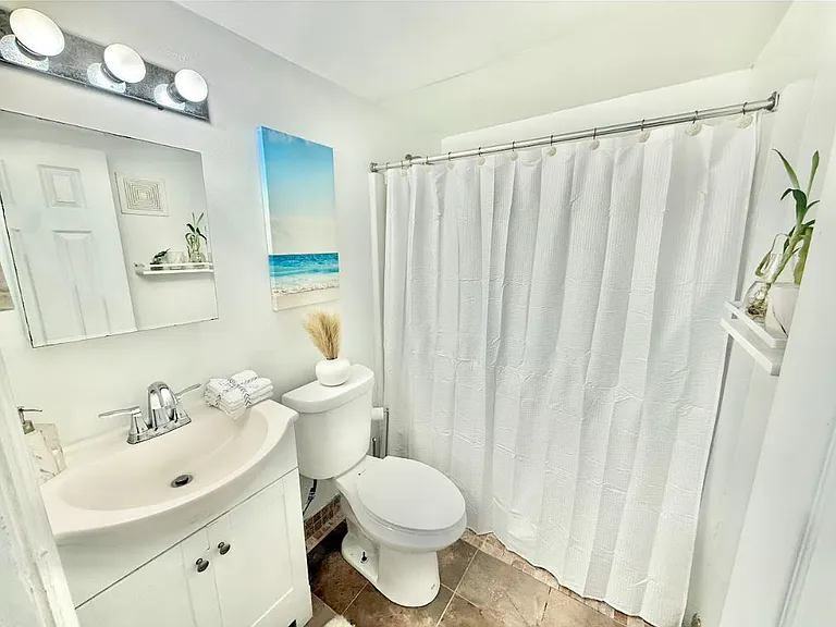 5003 Atlantic Ave #7 — Photo 10