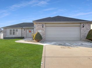 7238 Vale Dr, Schererville, IN 46375
