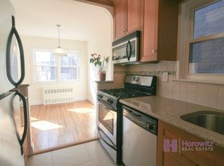 2821 45th St, Astoria, NY 11103