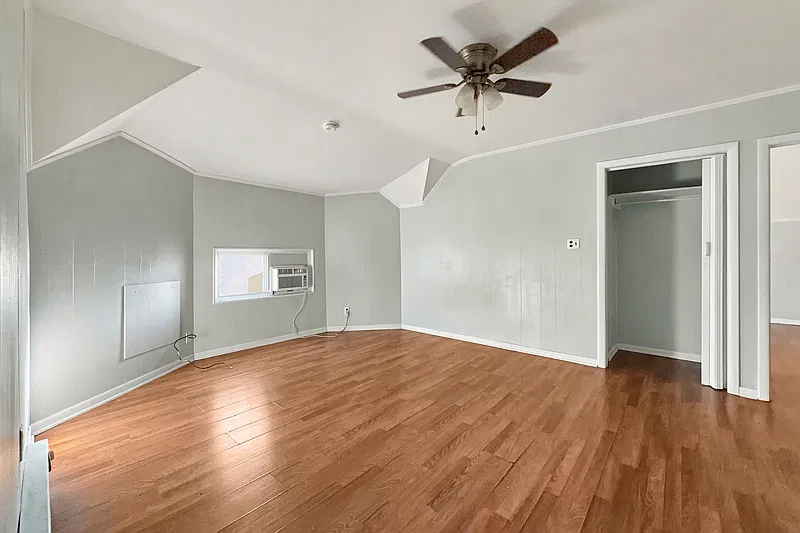 1 bed, 1.0 bath, 853 sqft, $995 — Photo 2