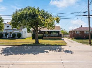 5890 Michael Dr, Brookpark, OH 44142