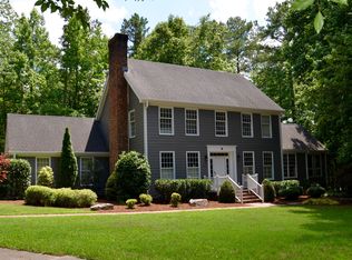 100 Treetop Pl, Chapel Hill, NC 27517