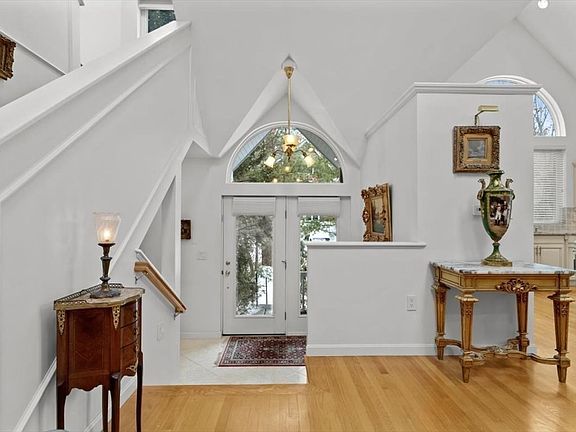 3rd image of 29 Deer Path #29