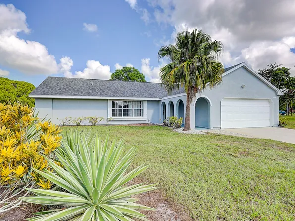 2932 SW Massey Lane, Port St Lucie, FL 34953
