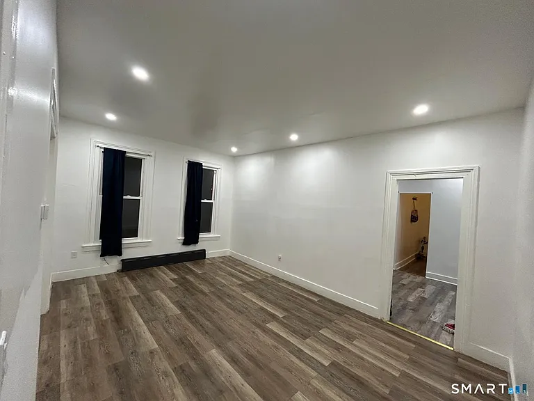 111 Kensington St — Photo 9