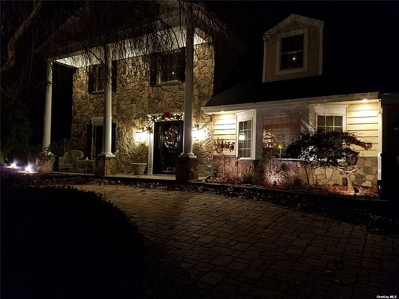 3rd image of 16 Croydon Ave
