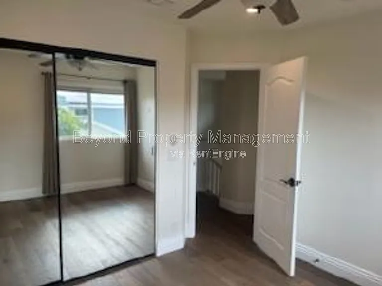972 Ashton Ct — Photo 6
