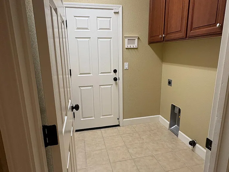 1105 N Perry Ave — Photo 47