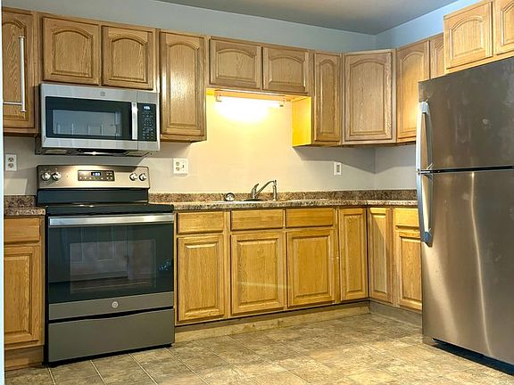 2nd image of 333 W Bainbridge St APT 201