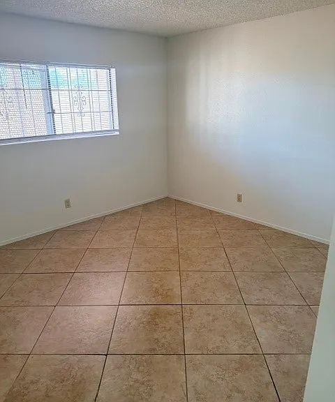 2080 Karen Ave #3 — Photo 8