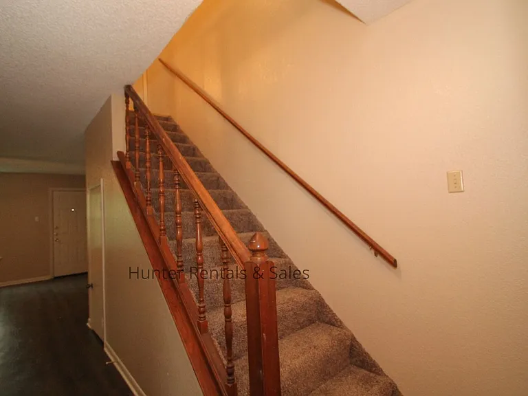 3704C Hereford Ln — Photo 7