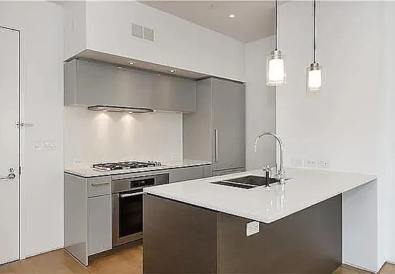 4th image of 123 3rd Ave APT 11B
