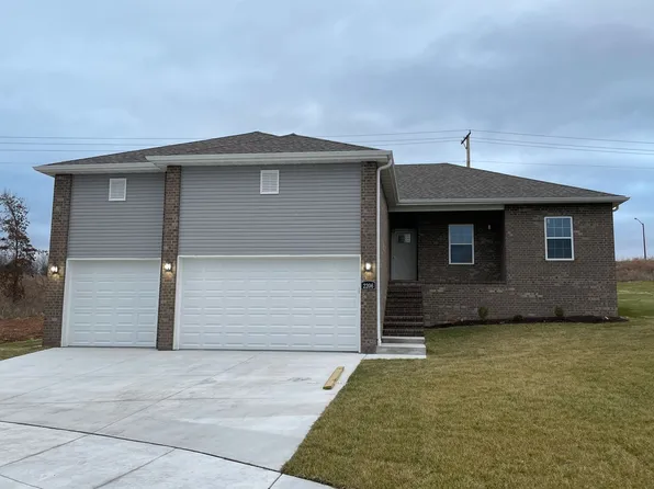 2206 Regan Cir, Ozark, MO 65721