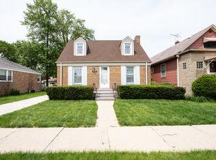 9438 Washington Ave, Brookfield, IL 60513