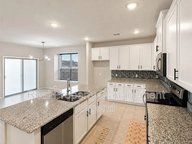 5601 Portola Ln — Photo 12