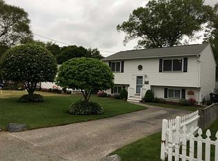 115 4th Ave, Warwick, RI 02888