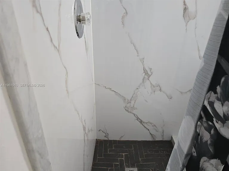 5921 Washington St #124 — Photo 17