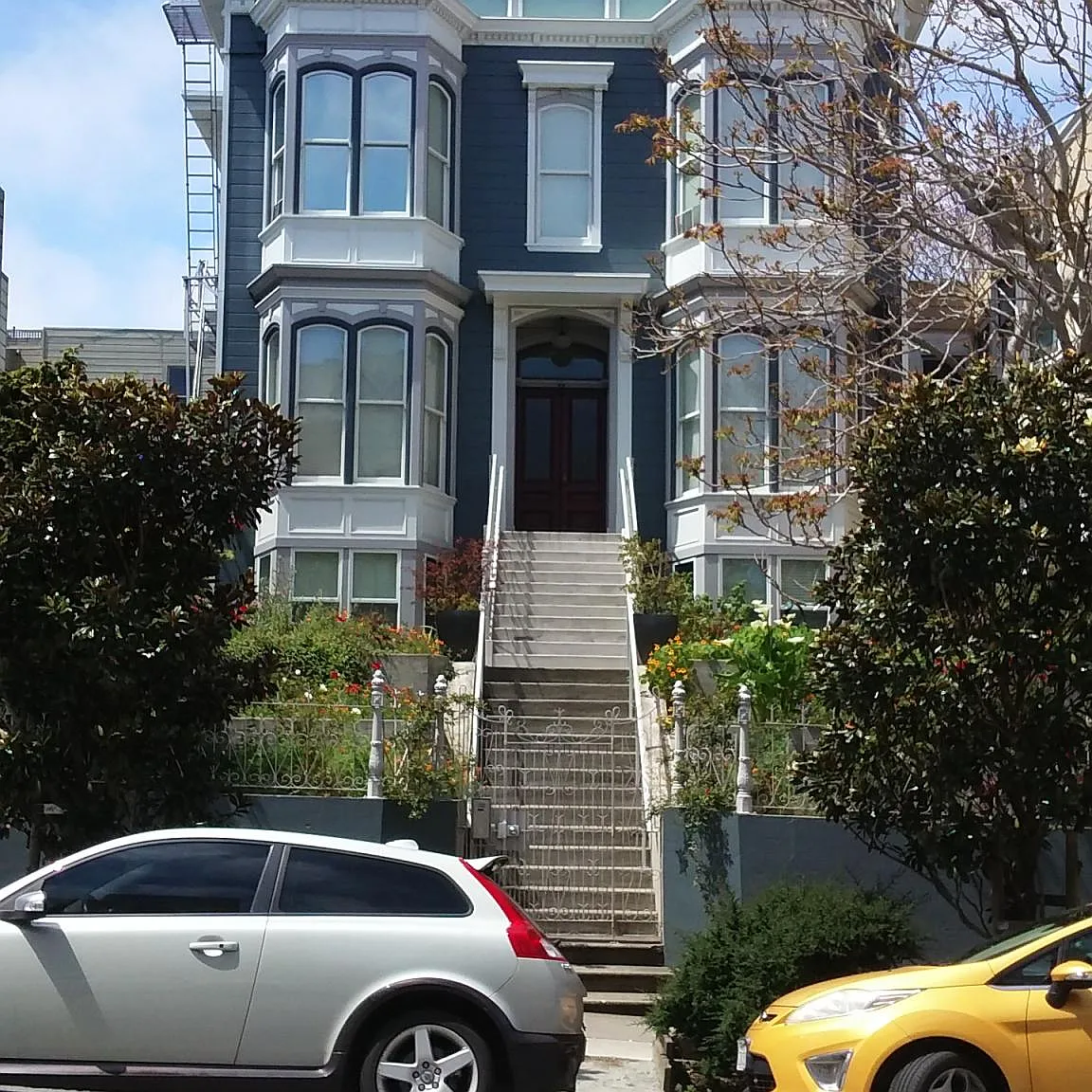 929 Broderick St — Photo 2