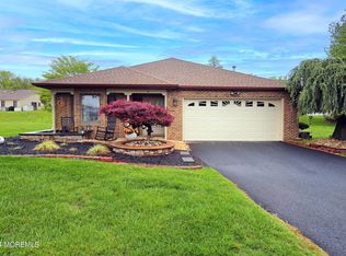10 Little Ct, Marlboro, NJ 07746