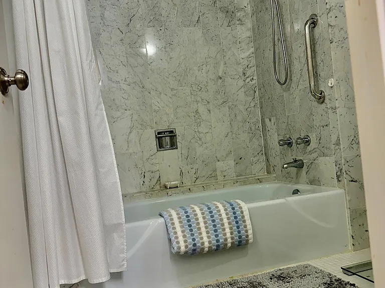 Main bathroom