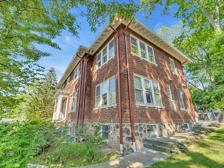155 Paulin Blvd — Photo 34