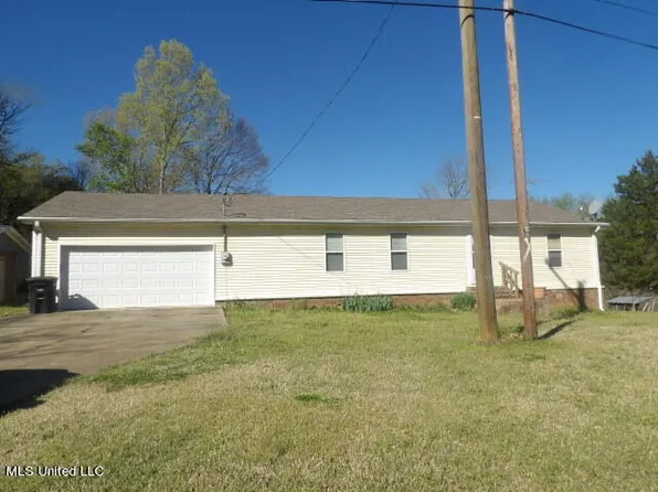 3611 Stage Rd, Coldwater, MS 38618