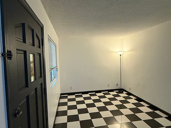 3rd image of 1231 Hillandale Ave Unit 11