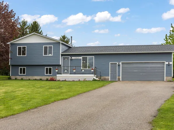 11631 Topview Dr, Williamsburg, MI 49690