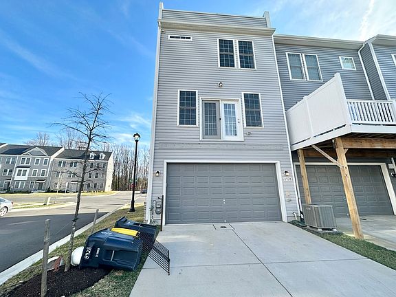 5th image of 8928 Elk Ave