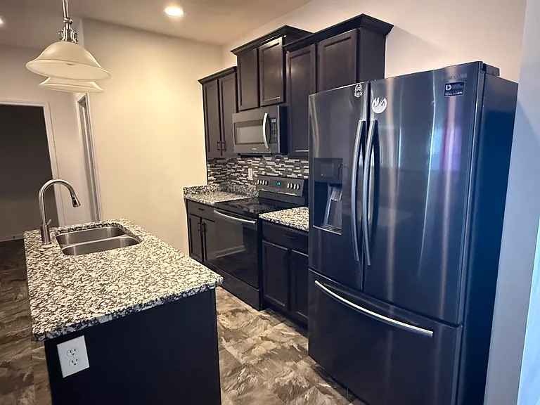 822 Blue Ash Trl — Photo 8