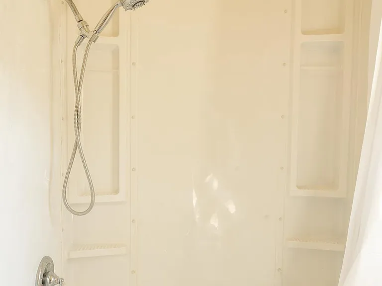108 Martin Dr — Photo 31