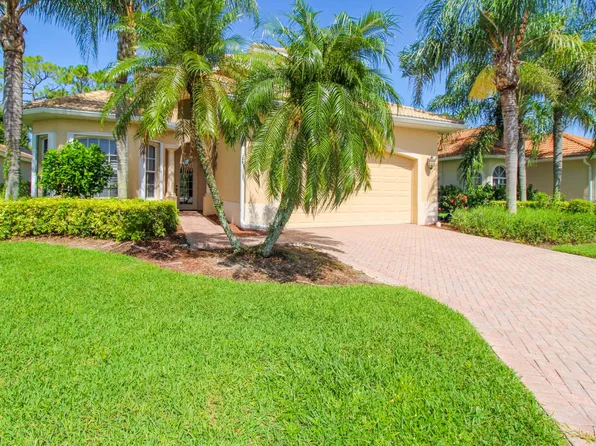 28130 L Burton Fletcher Ct, Bonita Springs, FL 34135