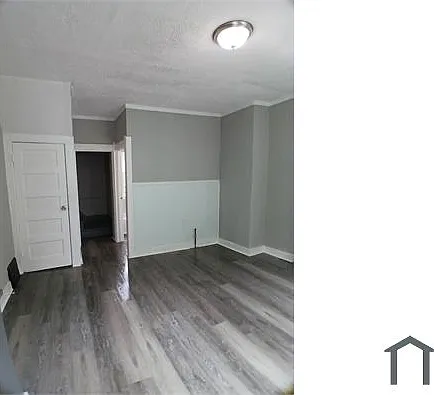 1005 E 72nd St — Photo 20