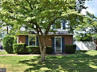 8030 Albion St, Philadelphia, PA 19136