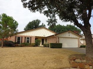 3237 Willow Bnd, Bedford, TX 76021