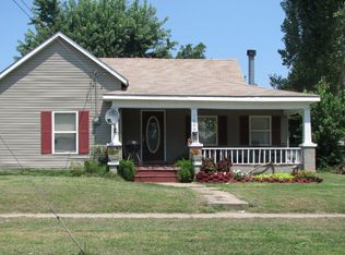 1065 E Pacific St, Springfield, MO 65803