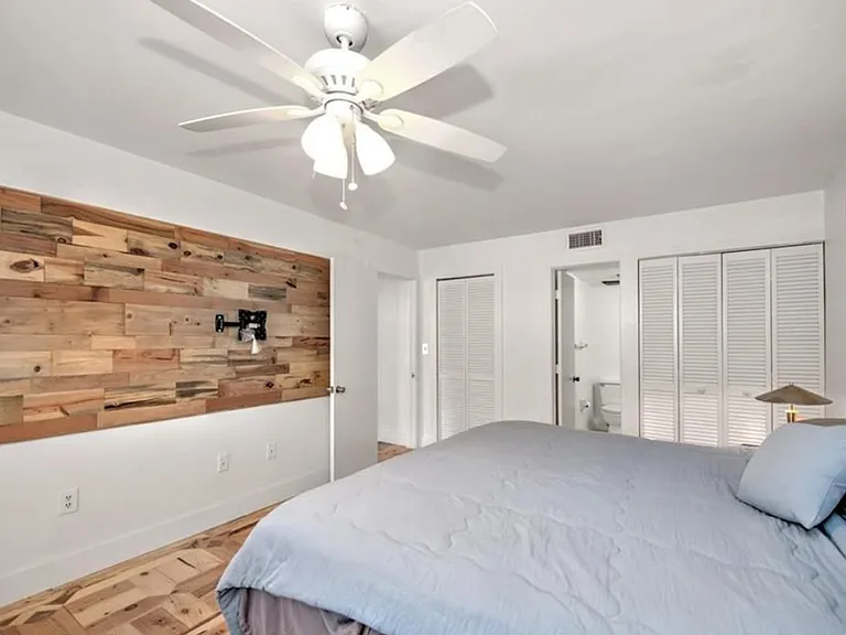 9395 Pennsylvania Ave #9 — Photo 6