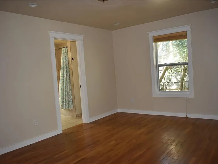 2109 Wright St — Photo 23