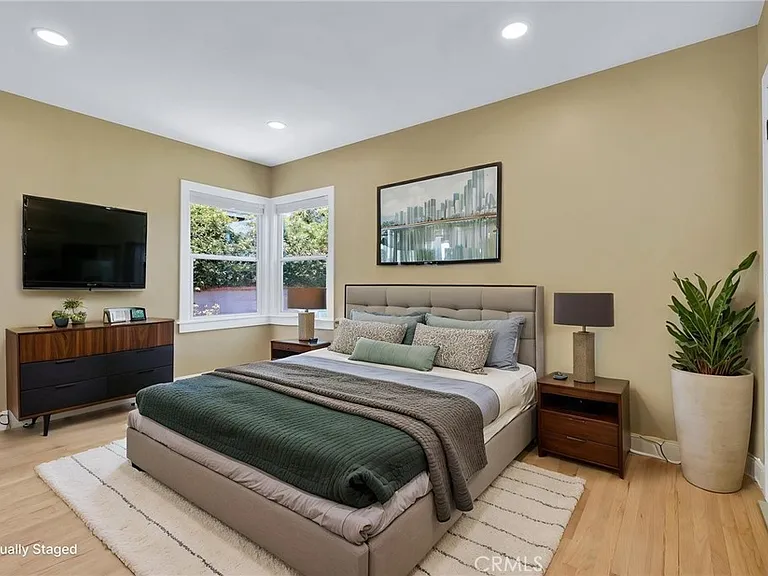 4515 Greenmeadows Ave — Photo 29