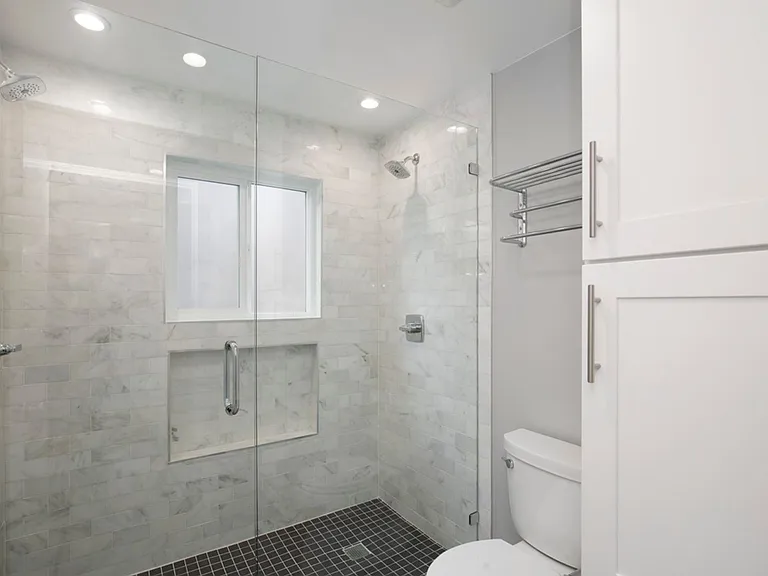Aqua Terrazza Apartments — Photo 20