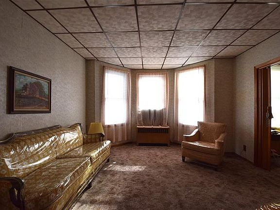 3rd image of 190 Clendenny Ave