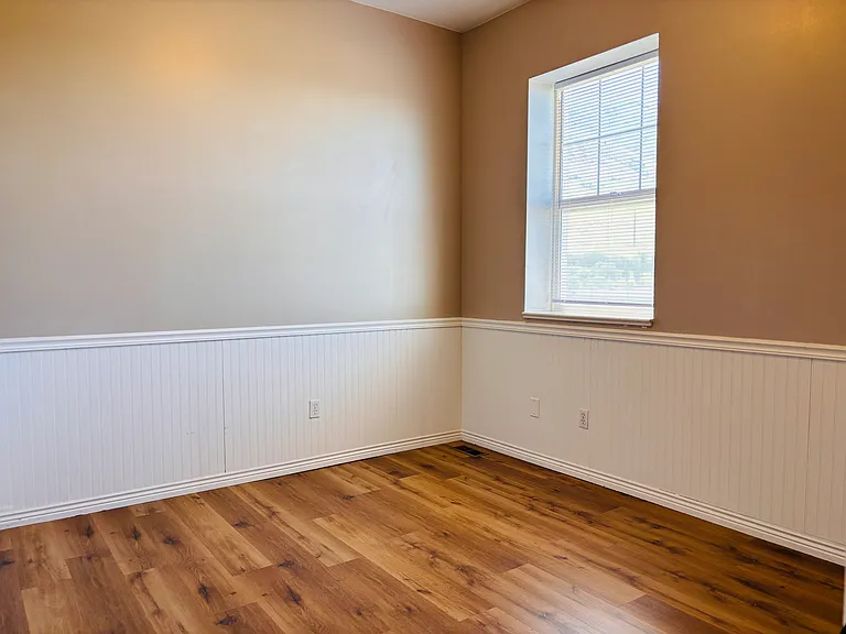 302 E Yellow Feather Dr — Photo 12